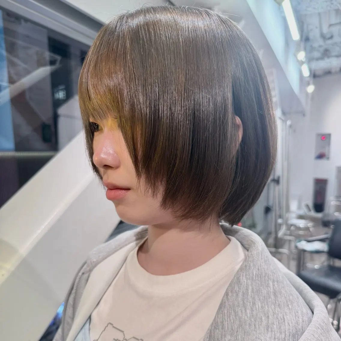 ショート カラー ベージュカラー 透明感カラー オリーブベージュ ヘアカラー ヒマリ. 透明感/オリーブのヘアスタイル