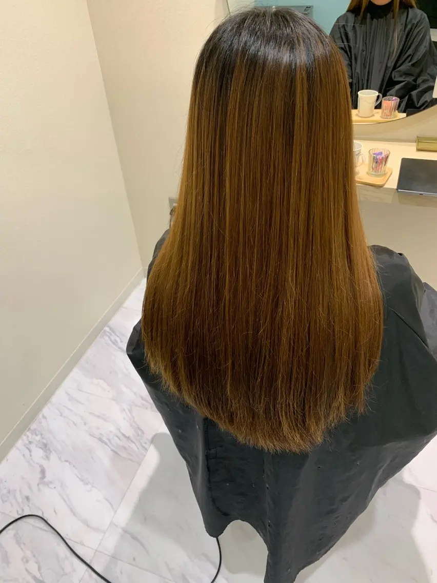セミロング カット 縮毛矯正 トリートメント 丹野 圭太のヘアスタイル