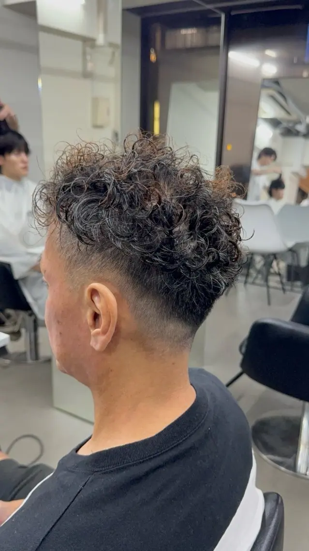 ショート パーマ メンズ パーマ ウチダ🦖 メンズパーマのヘアスタイル