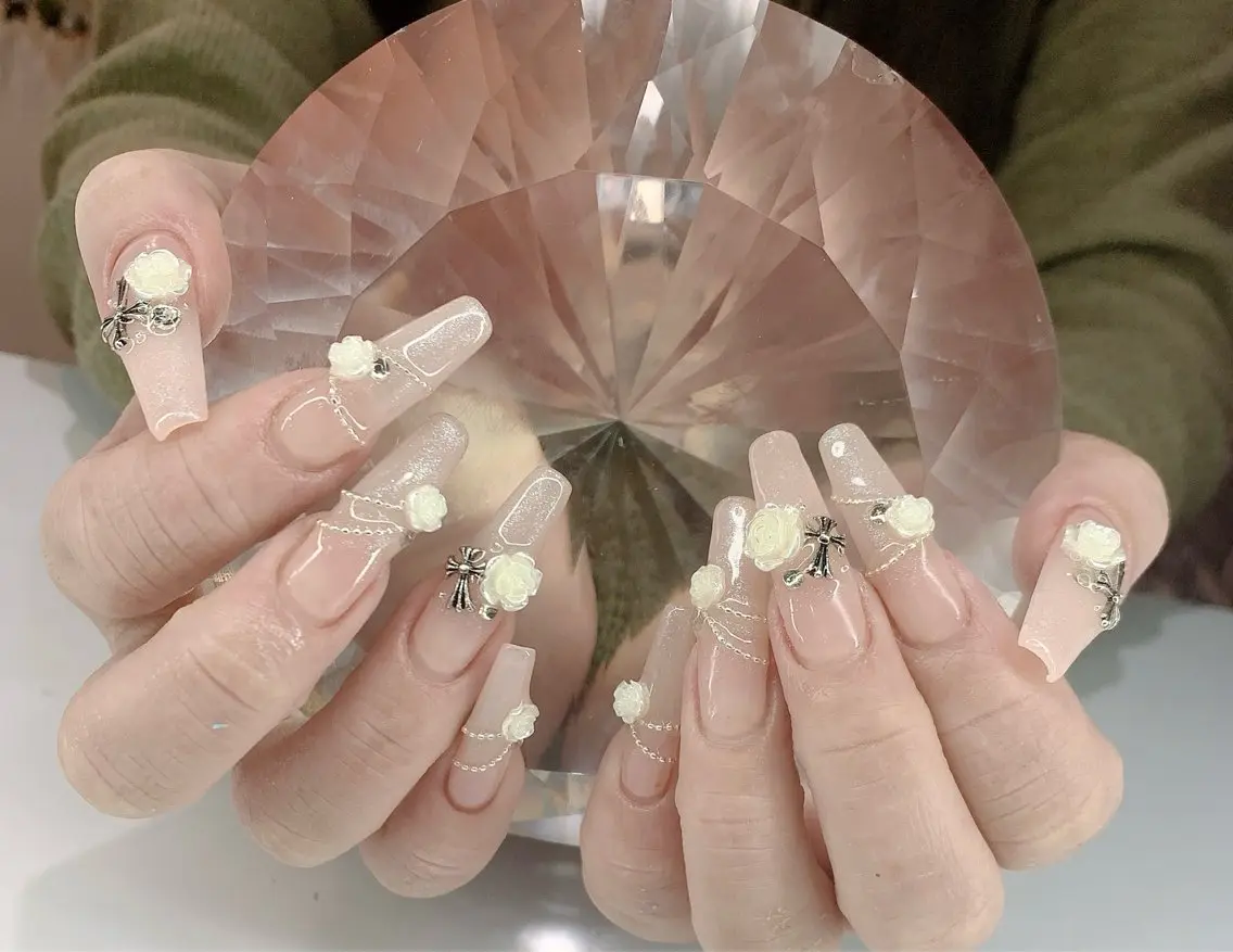 ネイル LoaChaton kaeのネイルデザイン
