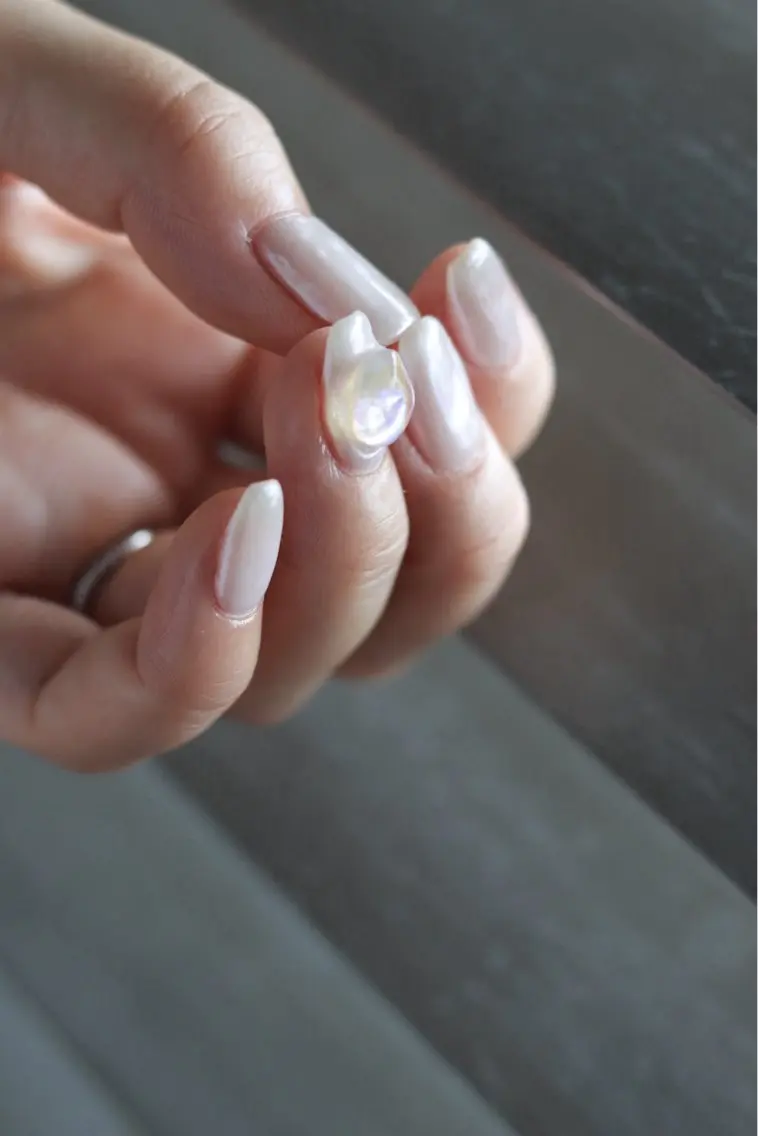 ネイル ホワイト Lira nailのネイルデザイン