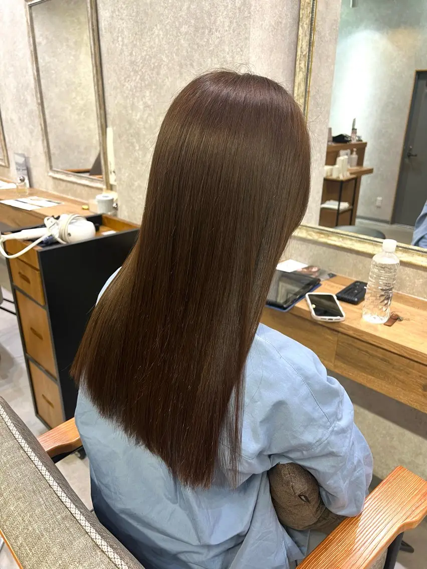 カラー 榎本 雪来のヘアスタイル