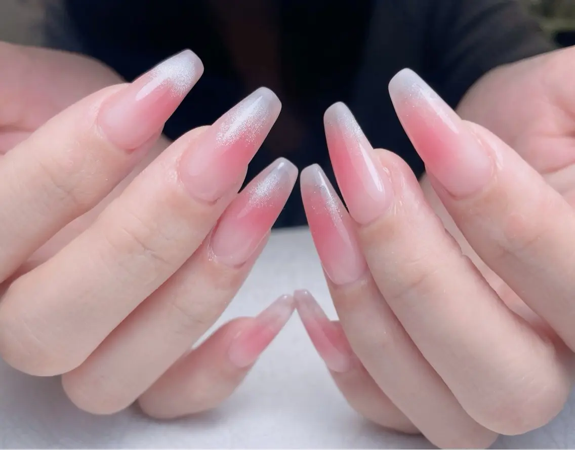 ネイル オーロラネイル 長さ出し フットネイル フレンチネイル ジェルネイル 中野駅から2分 MEO NAILのネイルデザイン
