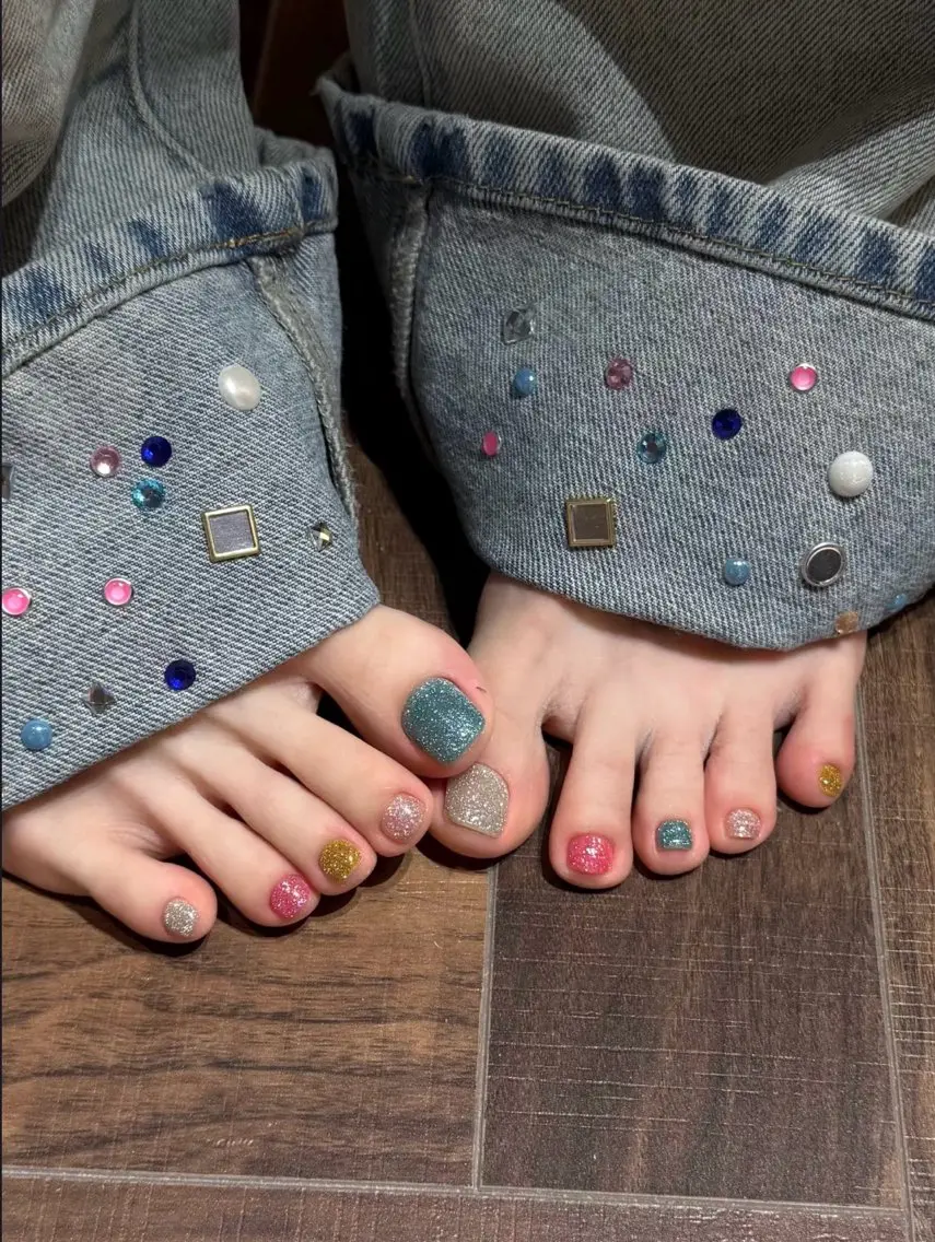 ネイル フラッシュネイル フットネイル フットネイル U.m nail salonのネイルデザイン