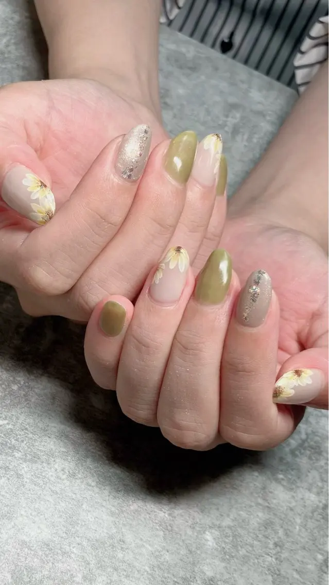 ネイル ハンドネイル ハンドケア shino🌟 痛ネイルのネイルデザイン