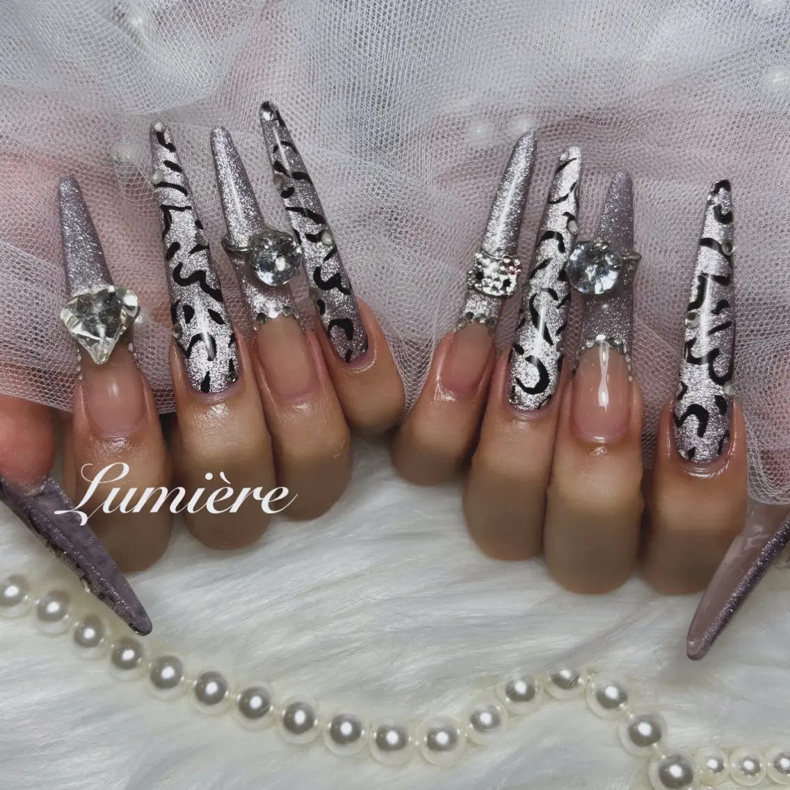 ネイル ロングネイル スーパーロングネイル ハンドネイル Lumière｜ ロング｜ワンホンのネイルデザイン