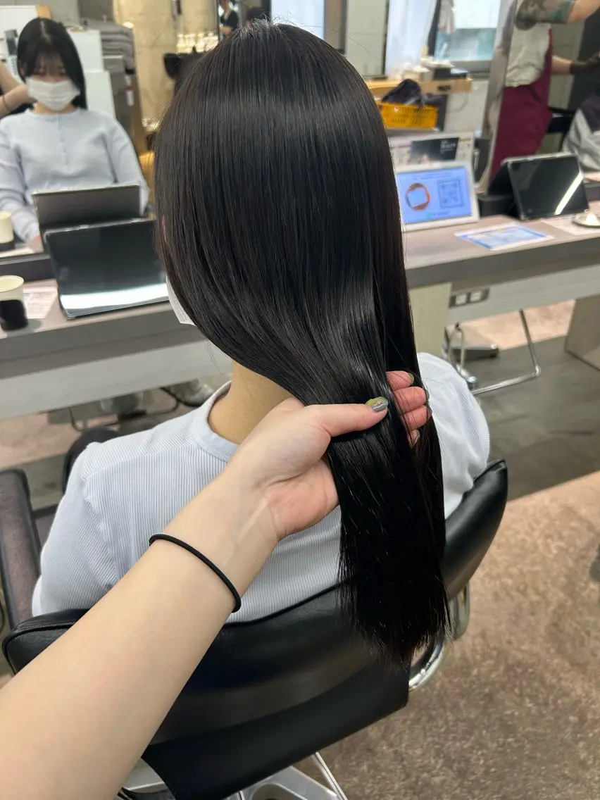 ロング 縮毛矯正 トリートメント ハルカ 縮毛矯正🧤 レイヤーモデル募集のヘアスタイル