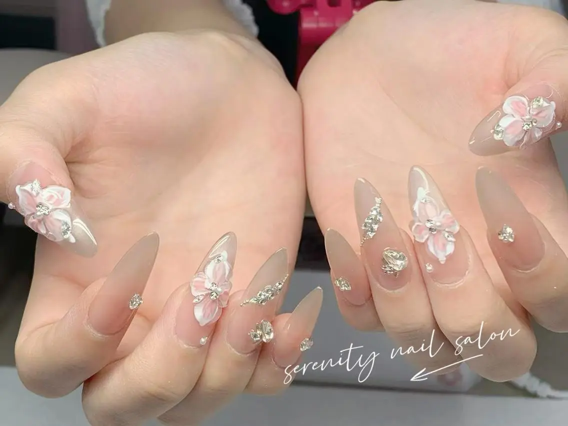 ネイル NailTips池袋 🥰佳のネイルデザイン