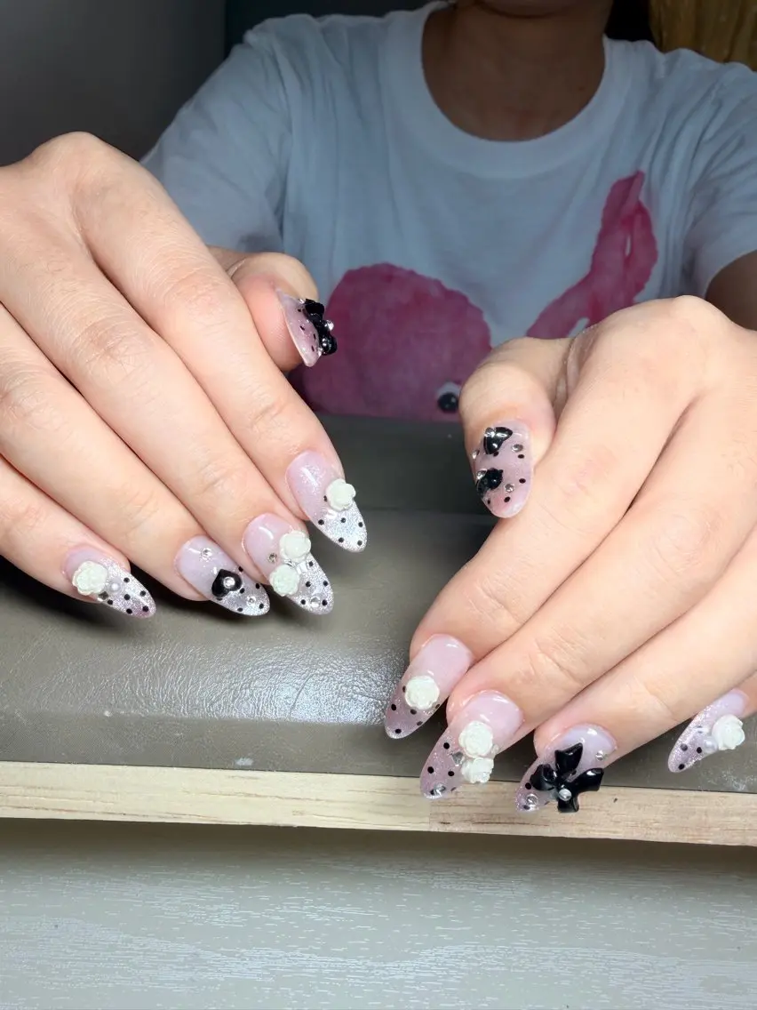 ネイル I pinknail 韓国風·持ち込み専門のネイルデザイン