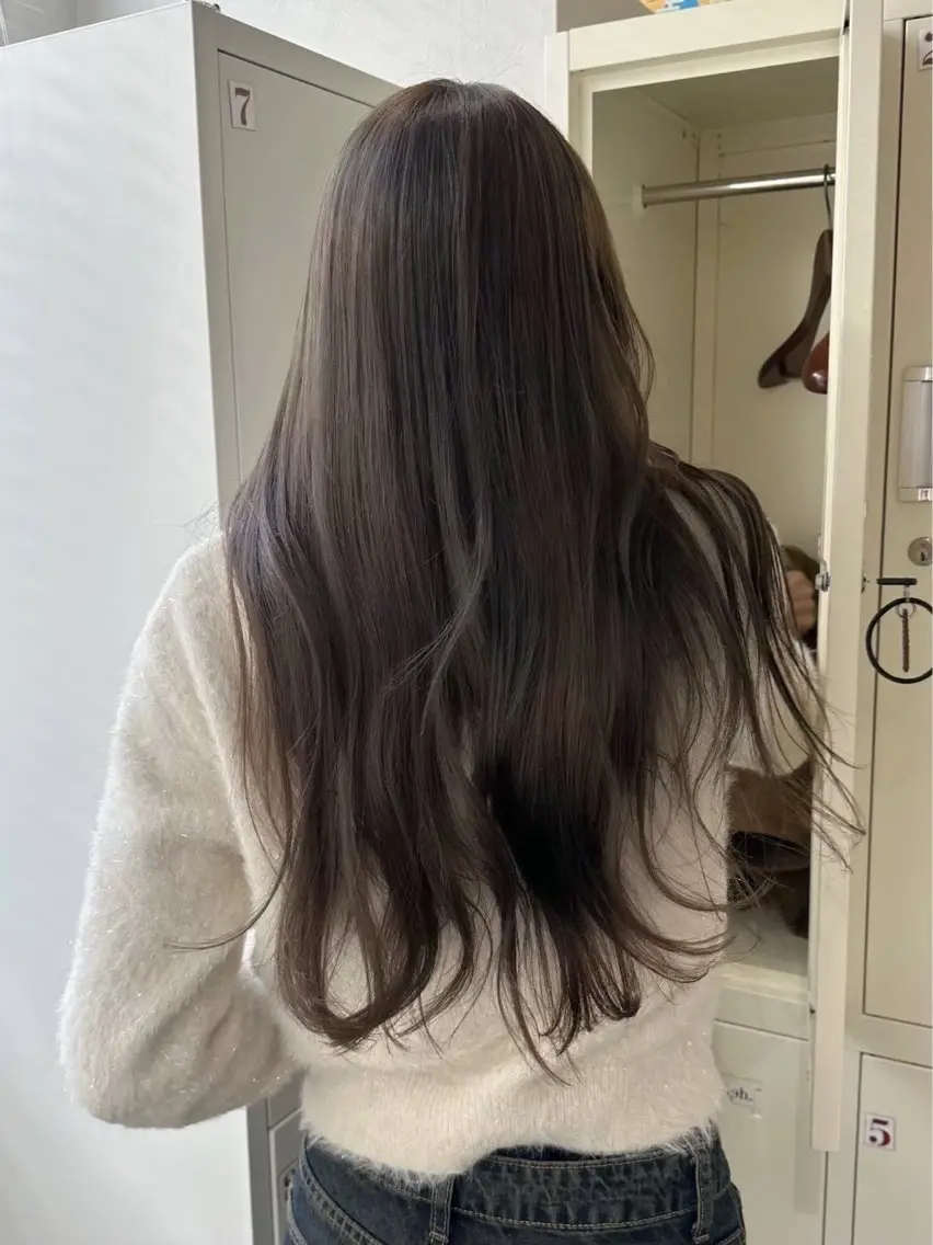 ロング ヘアカラー 🪼AYUKA🍄 モデルさん大募集‼️のヘアスタイル