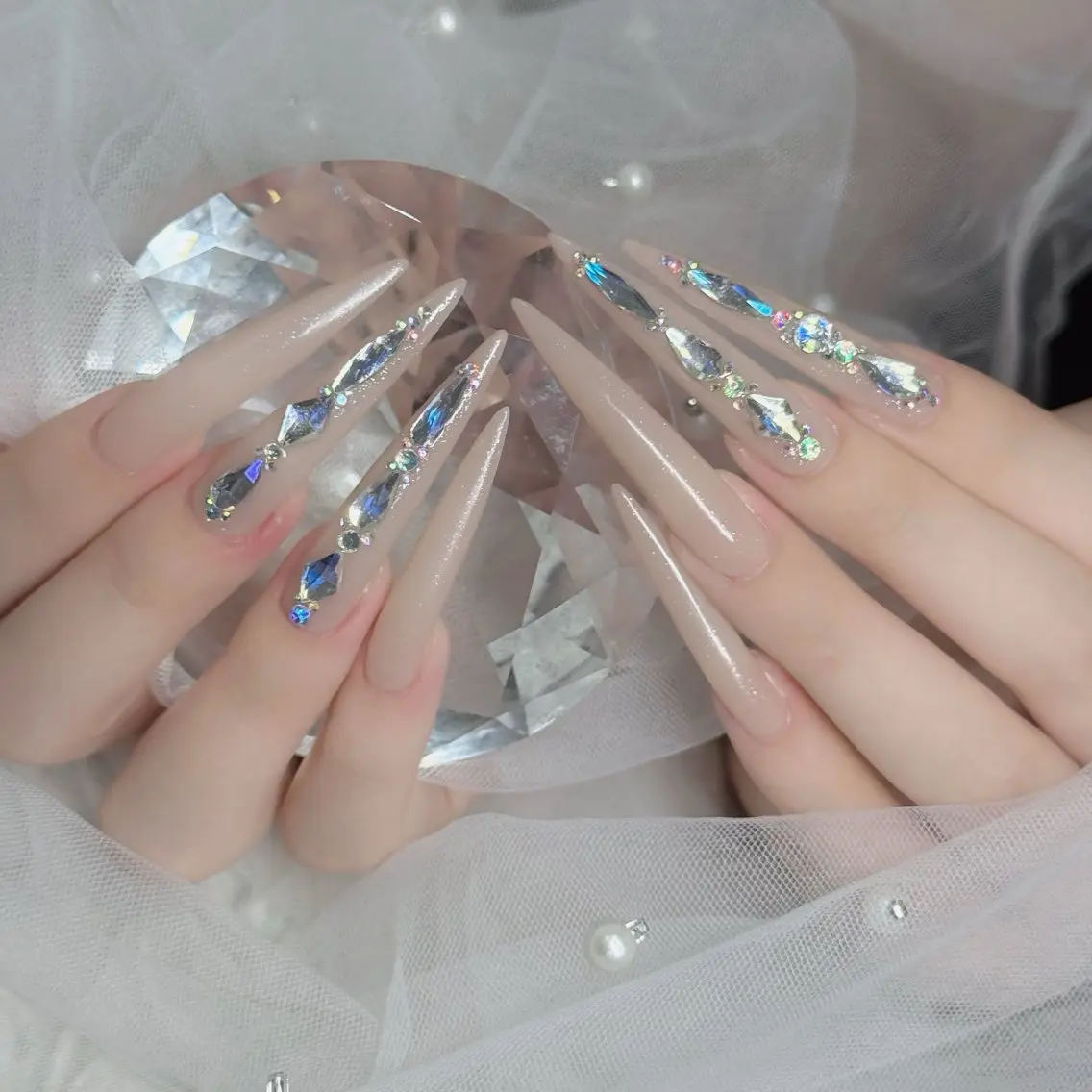 ネイル フットネイル フレンチネイル グラデーション 韓国ネイル ロングネイル ハンドネイル Hot Nail Salonのネイルデザイン
