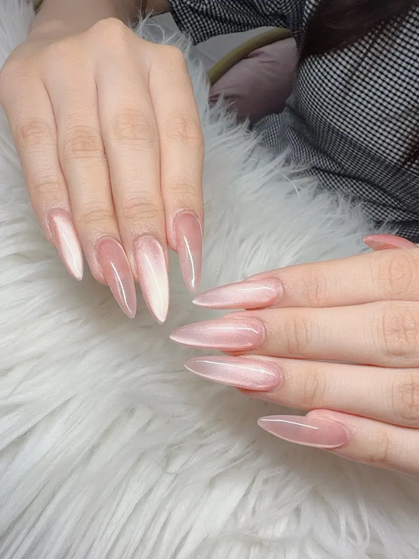 ネイル Lee Nailsのネイルデザイン