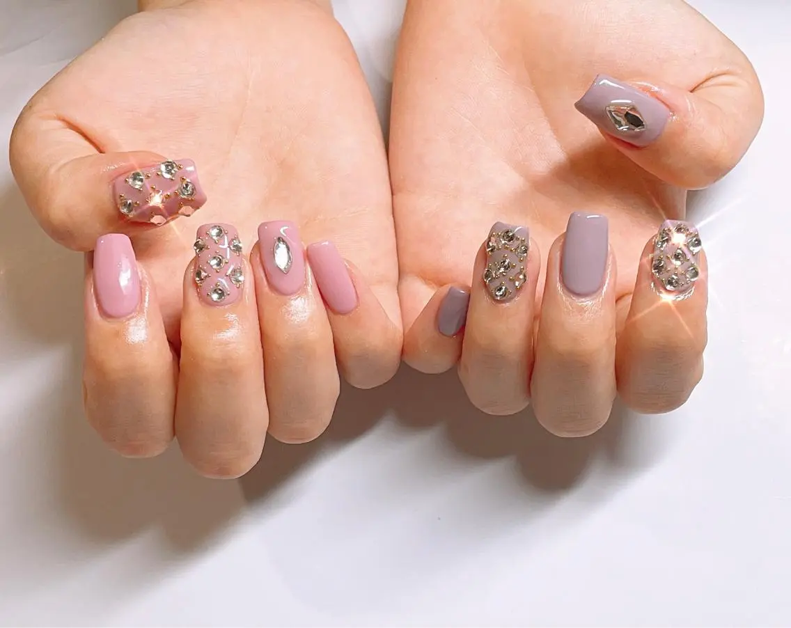 ネイル ハンドネイル VIERU 🌈🎀💖のネイルデザイン