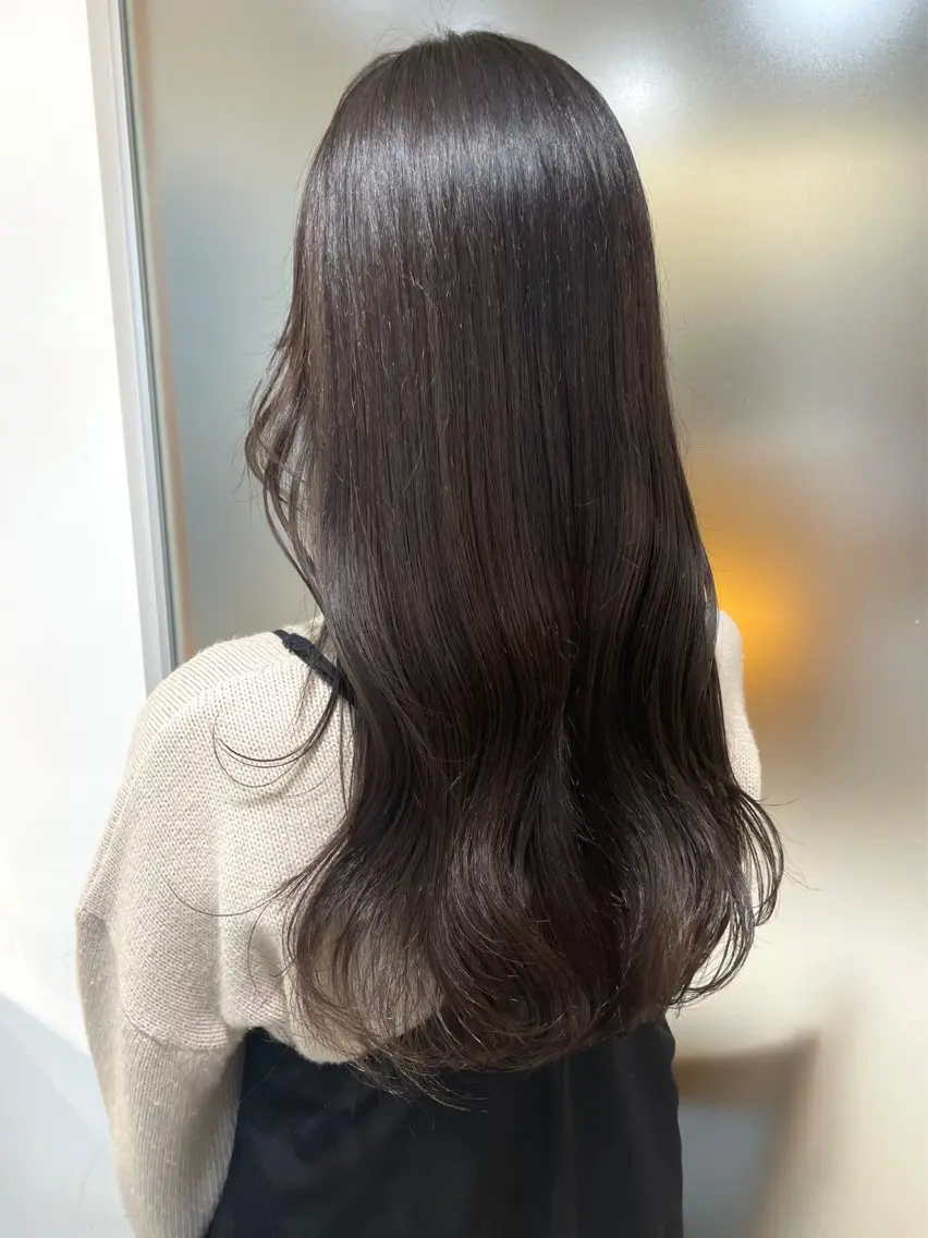 ロング カラー グレージュ ヘアカラー 佐藤 梨里花 ❤︎のヘアスタイル