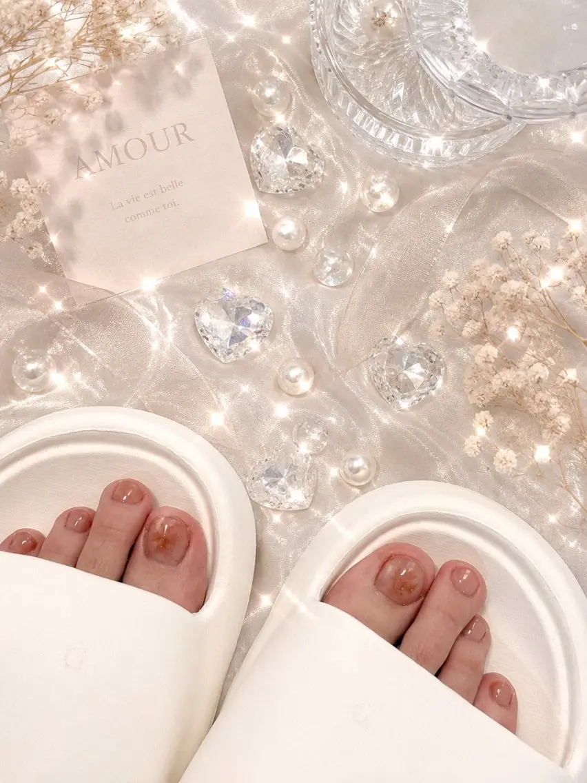 ネイル フットネイル フレンチネイル ジェルネイル 韓国ネイル ミラーネイル フットネイル chai nail _ai📍鶴橋のマツエク・マツパデザイン