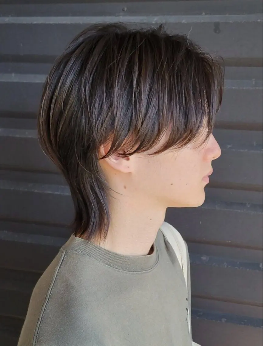メンズカット(ウルフカット)の写真
