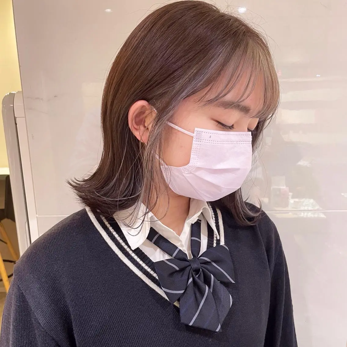 カラー アッシュ ミストバング ベージュカラー ブリーチ 透明感カラー 石山 洸平のヘアスタイル