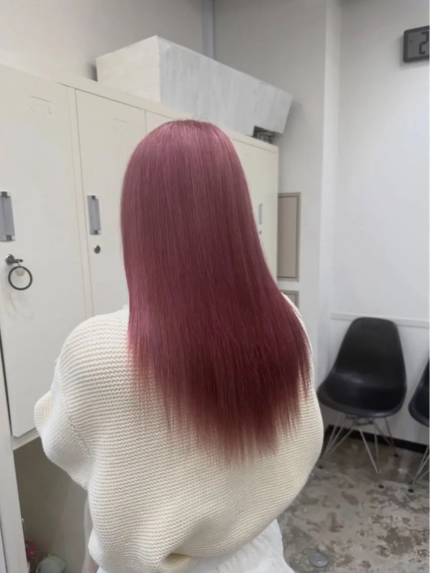 ロング カラー ブリーチ 透明感カラー ピンクカラー 透明感カラー🩵 ワンホンカラー/えりのヘアスタイル