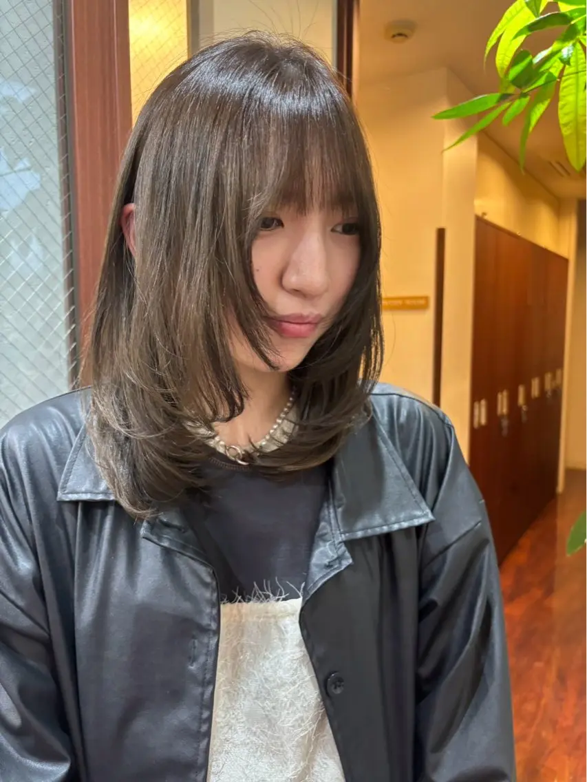 カラー ヘアカラー 塚原 怜音のヘアスタイル