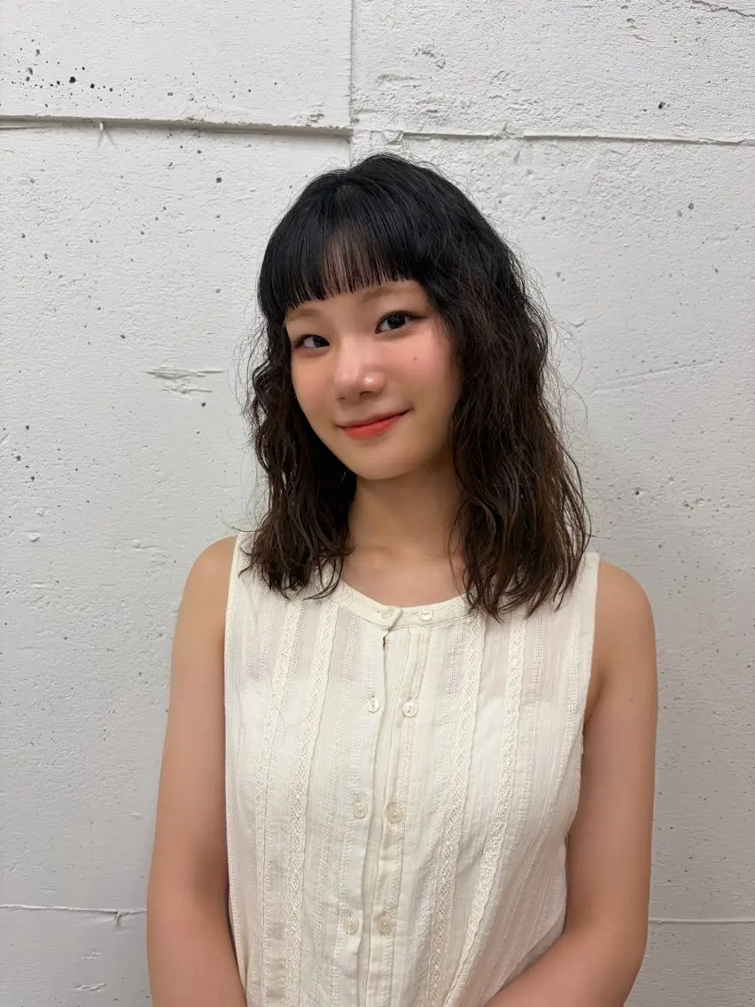 ミディアム パーマ ミディアムパーマ オン眉 カット パーマ トリートメント suzu 🤍 【 grace 】のヘアスタイル