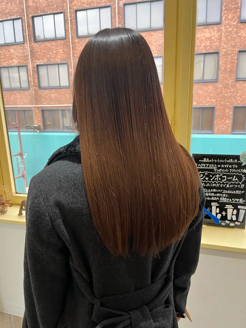 ロング カラー ヘアカラー トリートメント ワタイショウタ 髪質改善✨眉毛サロンのヘアスタイル