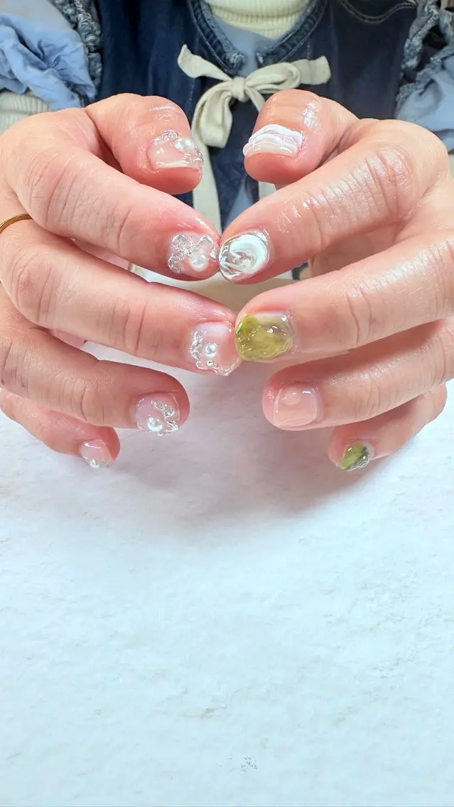 ネイル ニュアンスネイル ハンドネイル ハンドケア Atelier Ariのネイルデザイン
