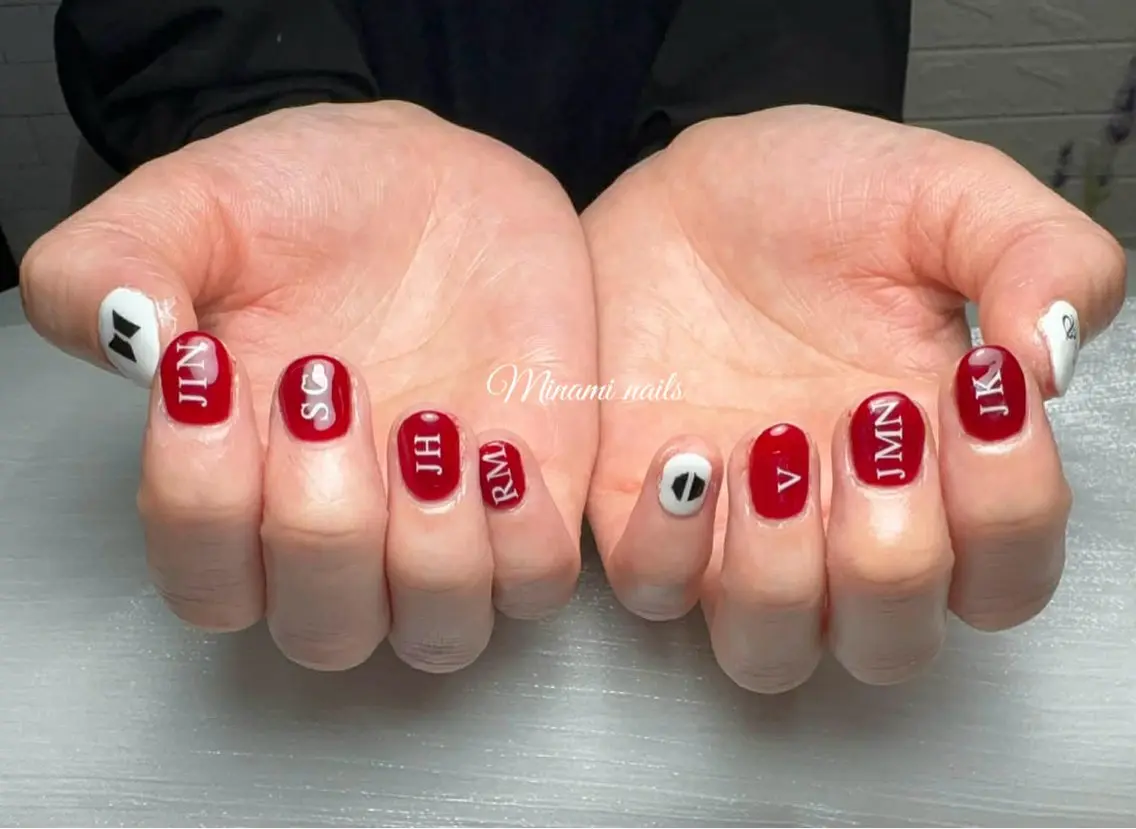ネイル アートネイル オーロラネイル ガーリー キラキラネイル 韓国ネイル ハンドネイル Minami Nailsのネイルデザイン