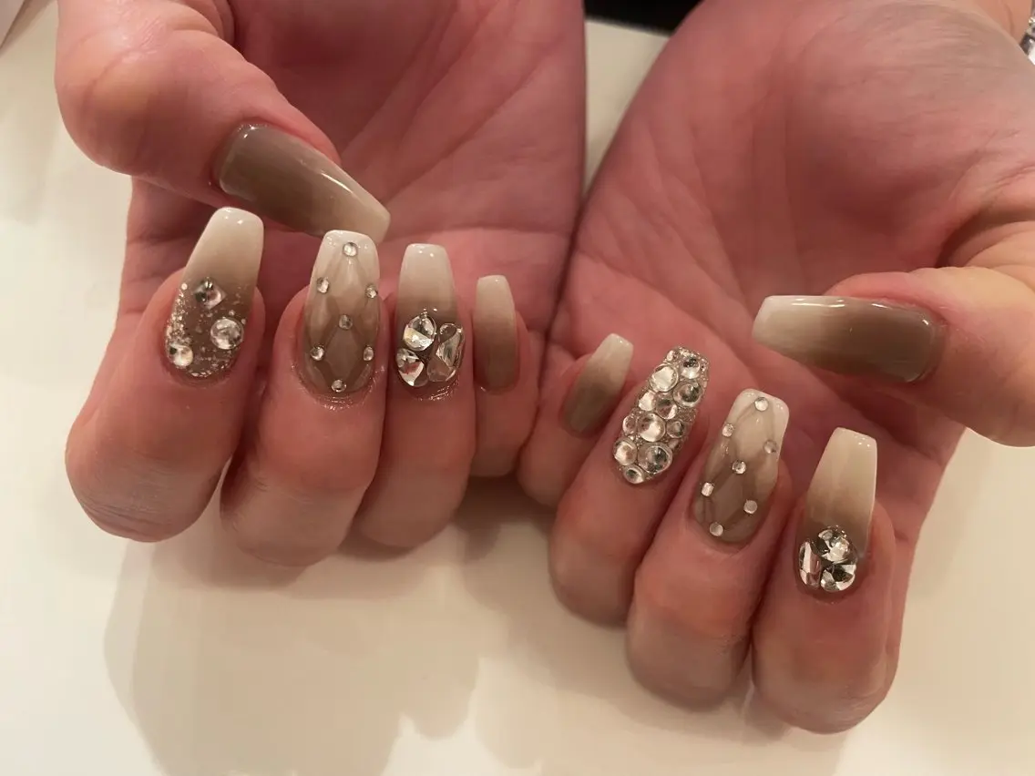 ネイル ♡ビジュール♡ NAIL &まつ毛のマツエク・マツパデザイン