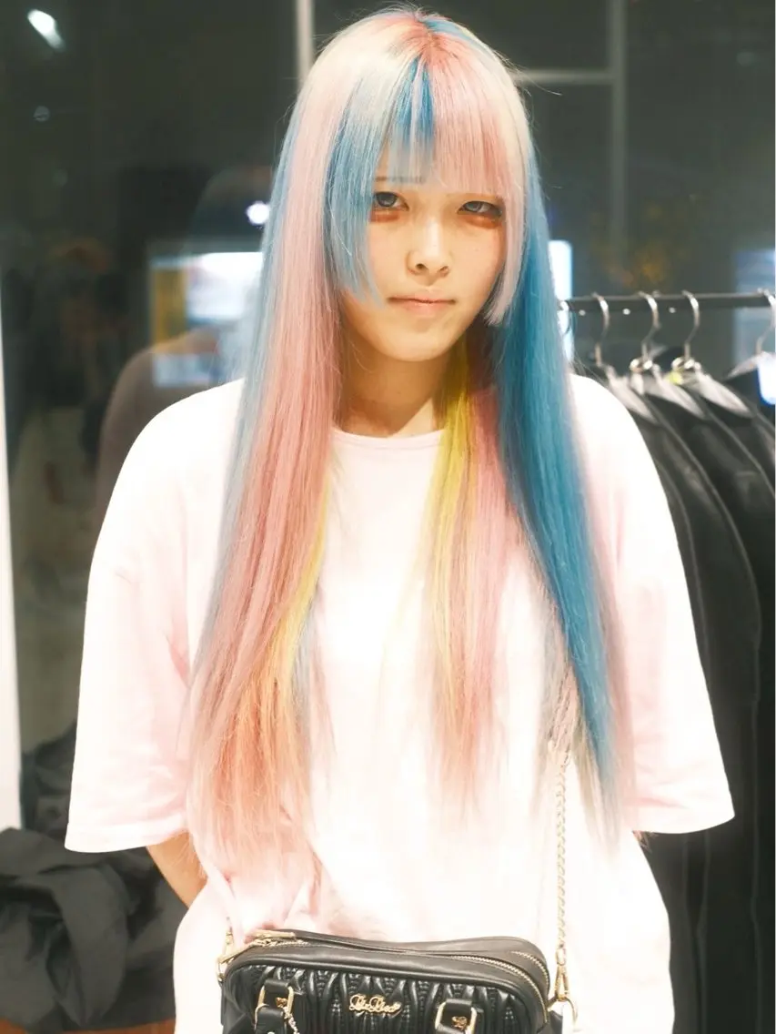 ロング カラー ヘアアレンジ ヘアカラー トリートメント 個性爆弾💣 ダブルカラー/ゆかのヘアスタイル