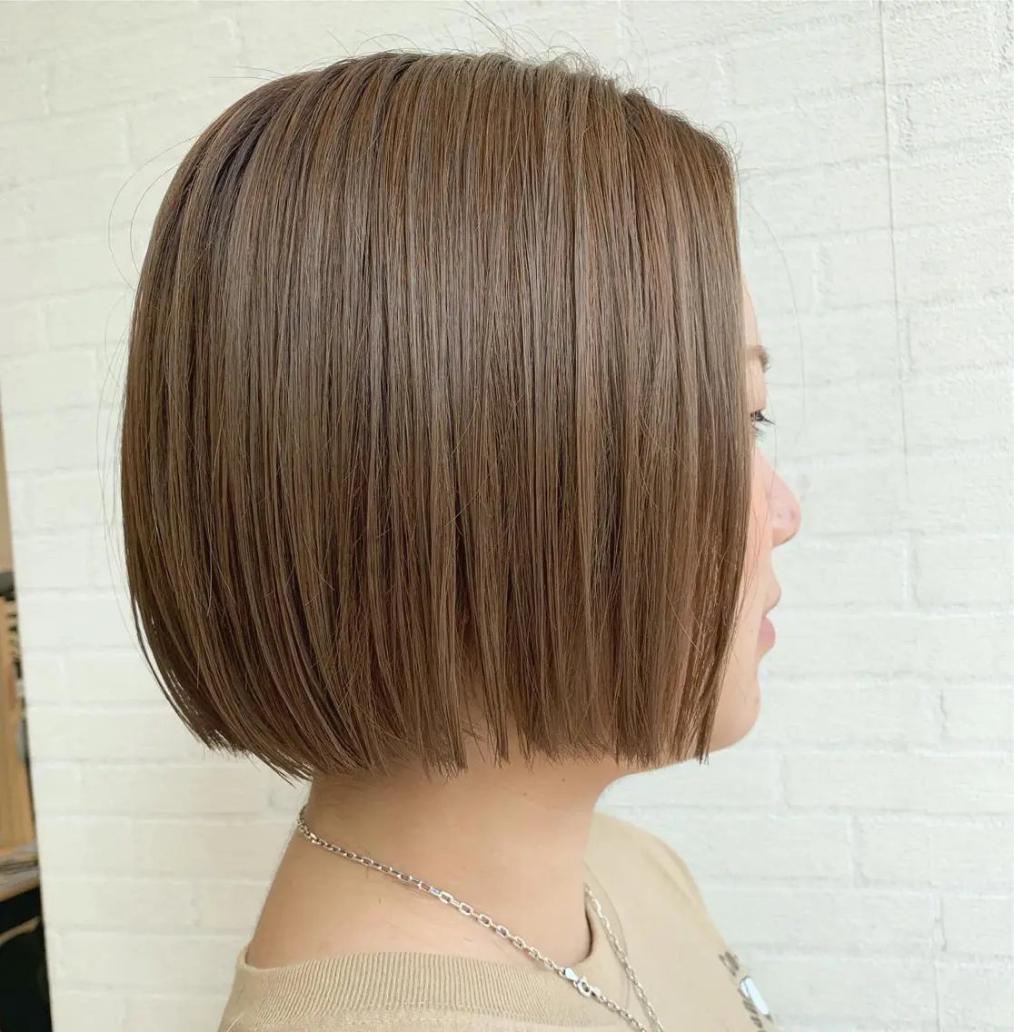 ショート カラー 切りっぱなしボブ ショートボブ ハンサムショート ベージュカラー ミルクティーベージュ カット ヘアカラー トリートメント 初めてのショート お任せください✂️のヘアスタイル
