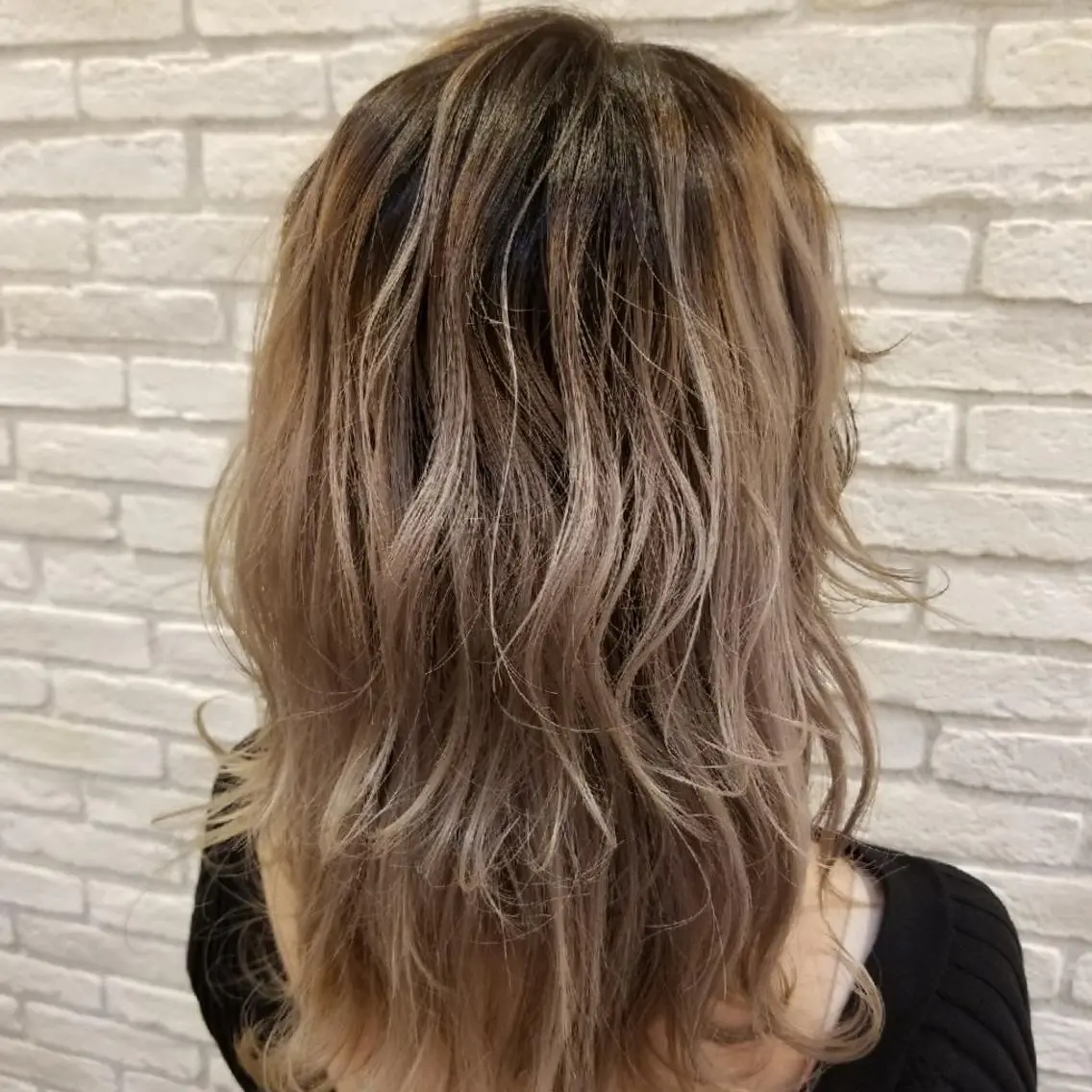 カラー ミディアム グラデーションカラー ハイトーンカラー カット ヘアカラー トリートメント シールエクステ♦️ レイヤー♦️福田晃大のヘアスタイル