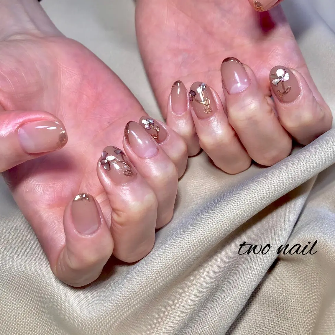 ネイル アートネイル ブラウン フットネイル ハート ニュアンスネイル two nailのネイルデザイン