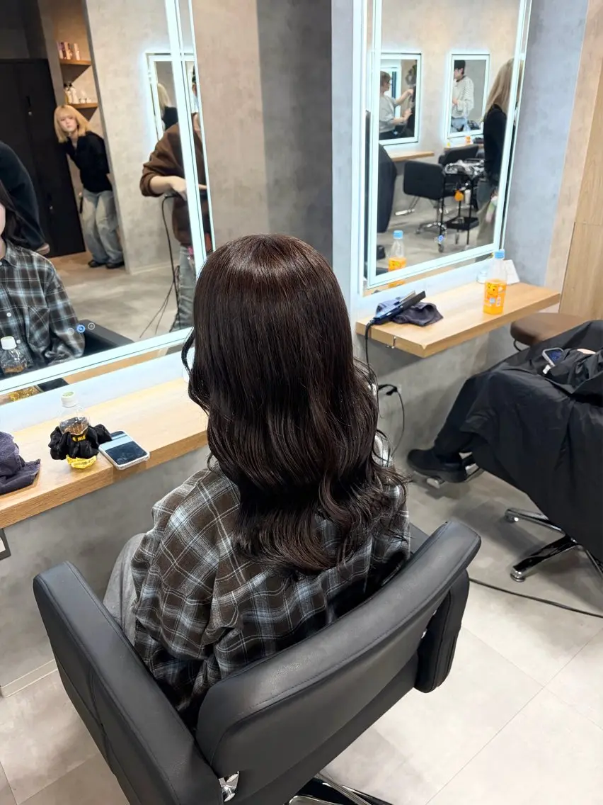 ロング ヘアカラー トリートメント ヘアセット 透明感/韓国風 RENA🤎のヘアスタイル