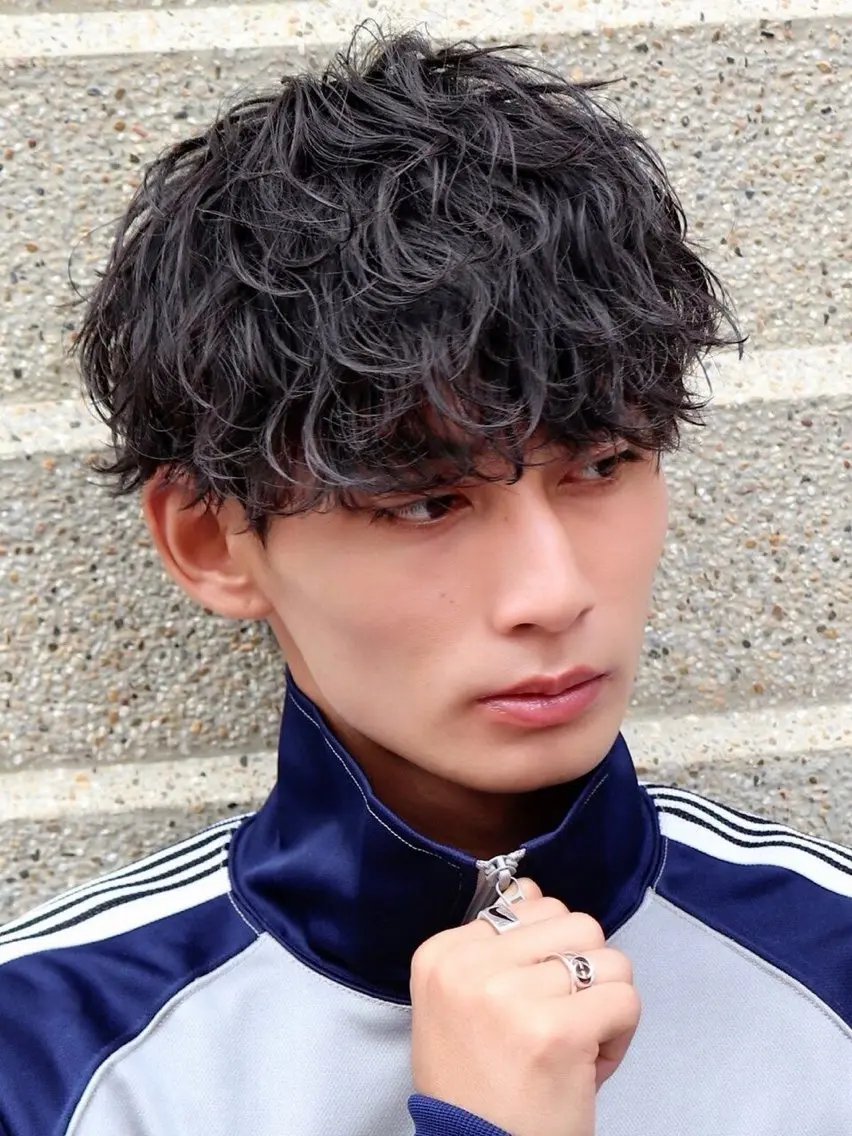ショート パーマ メンズ 伊藤 蒼彩のヘアスタイル