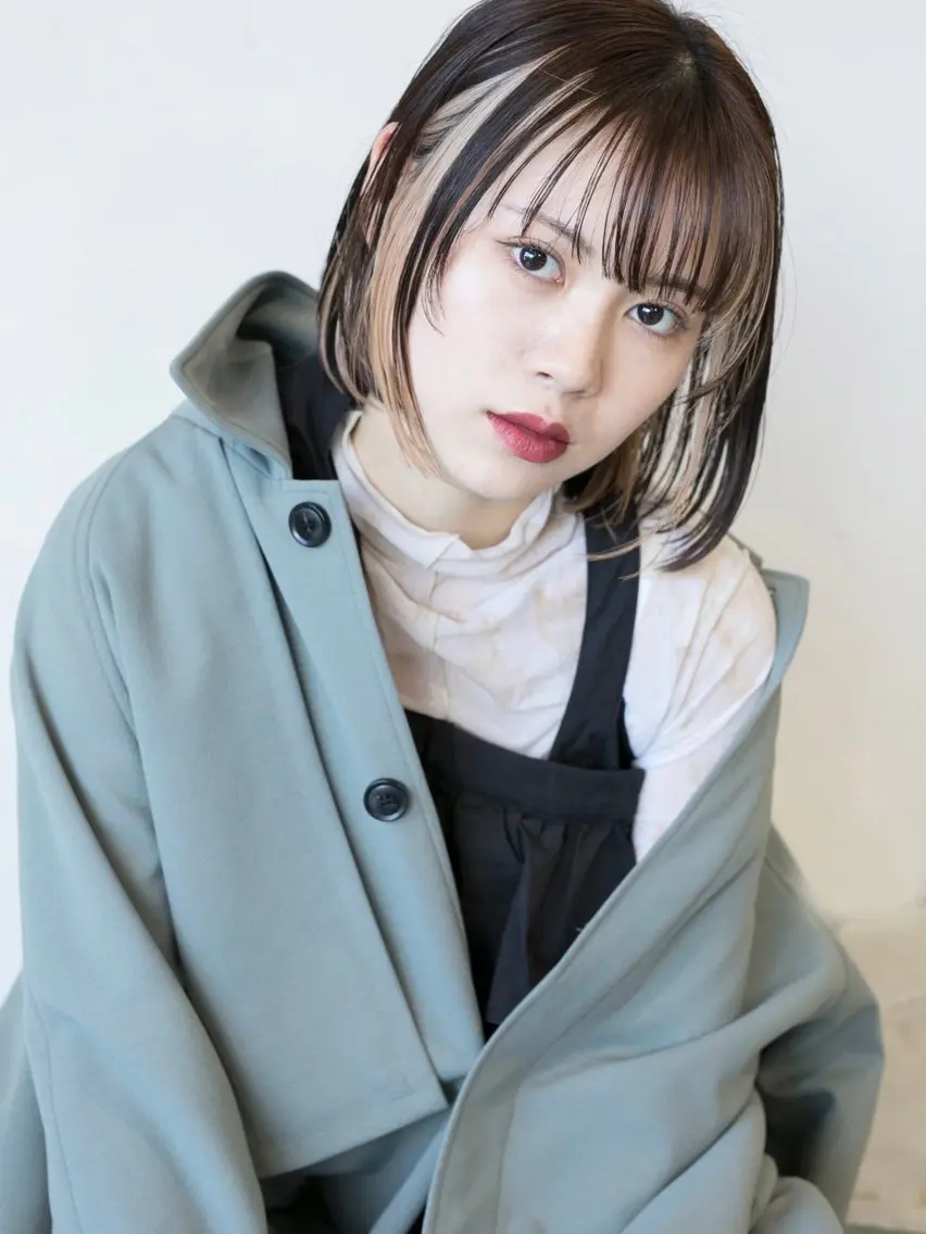 イメチェンしたいお客様に人気のイヤリングカラー+カット+トリートメントの写真