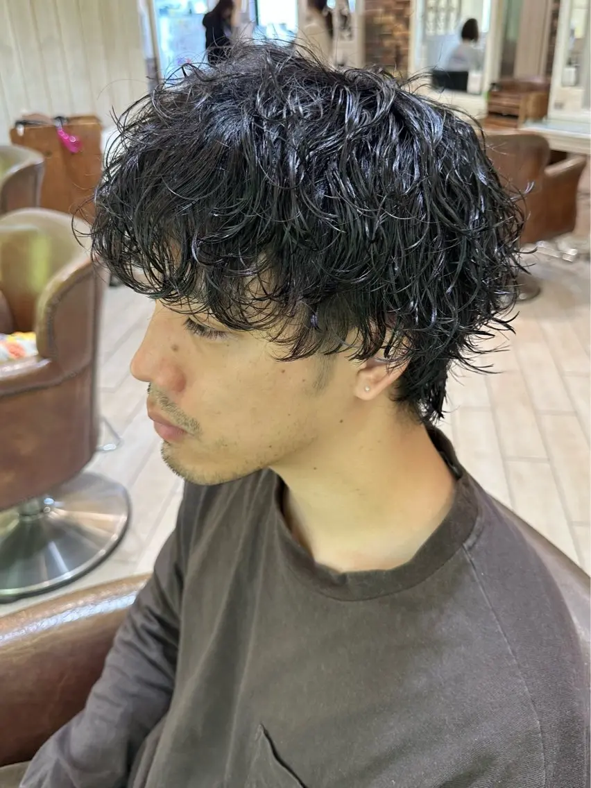 パーマ メンズ カット パーマ トリートメント メンズパーマ特化🔥 ツイスパ/シャドウのヘアスタイル