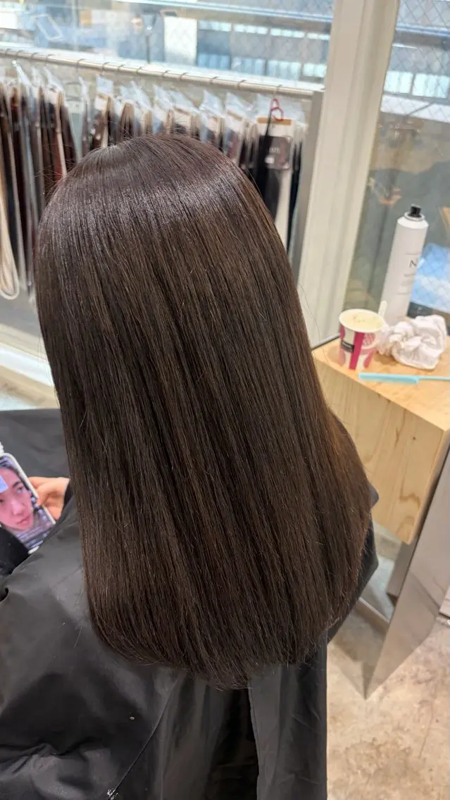 セミロング ヘアカラー トリートメント るかブリーチ特化ピン クカラープルエクステのヘアスタイル