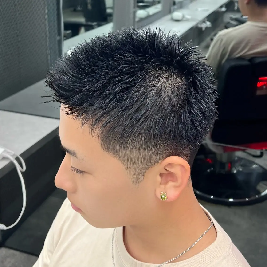 メンズ メンズベリーショート カット 👑短髪ハイトーン/ 新宿/ユウマ👑のヘアスタイル