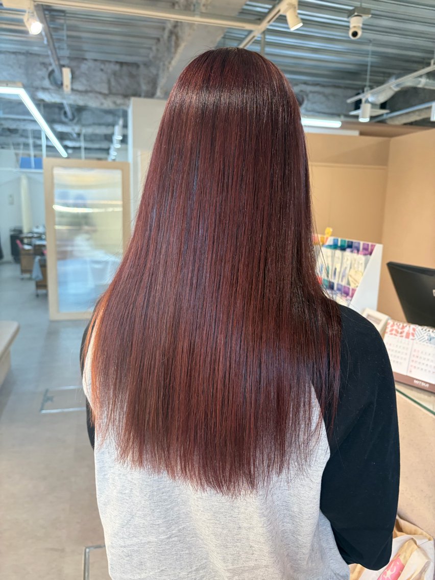 ロング カラー カシス ラベンダーカラー カット ヘアカラー トリートメント 大村 優奈のヘアスタイル