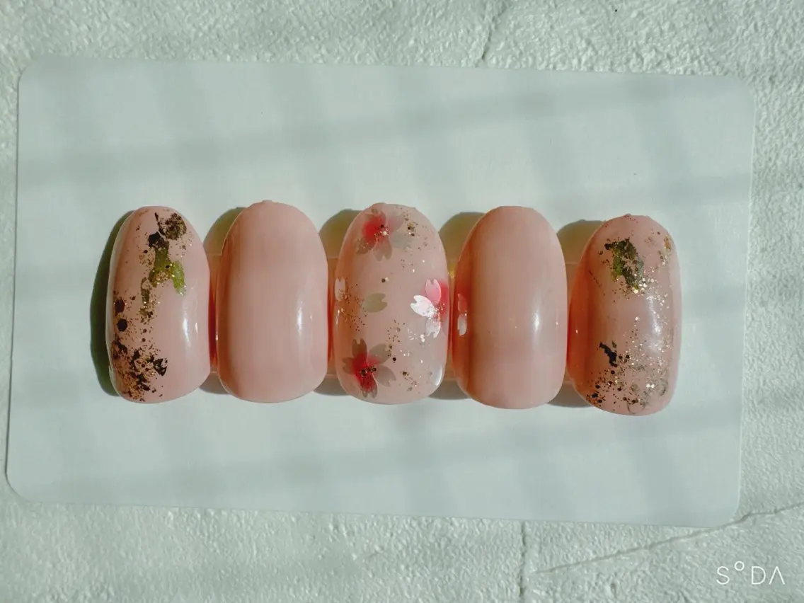 ネイル El  Farha nailのネイルデザイン