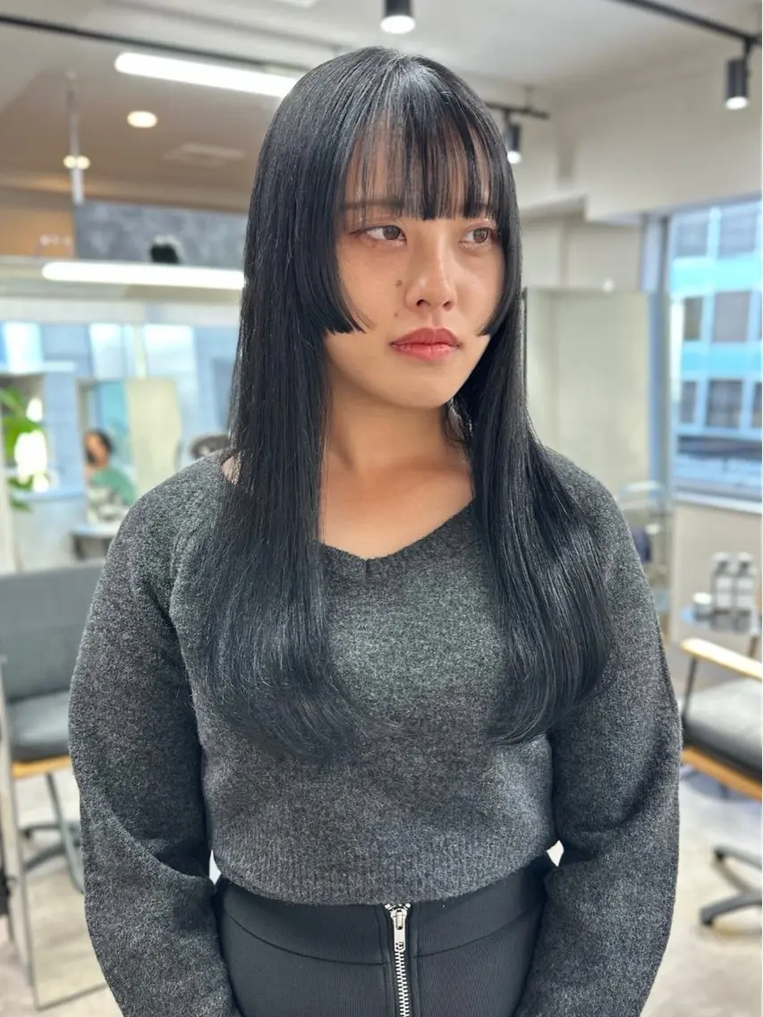 ロング カラー 黒髪 ブルーカラー ブルーブラック 姫カット レイヤーカット レイヤーカット🪄 耳ツボ🎀Ayumiのヘアスタイル