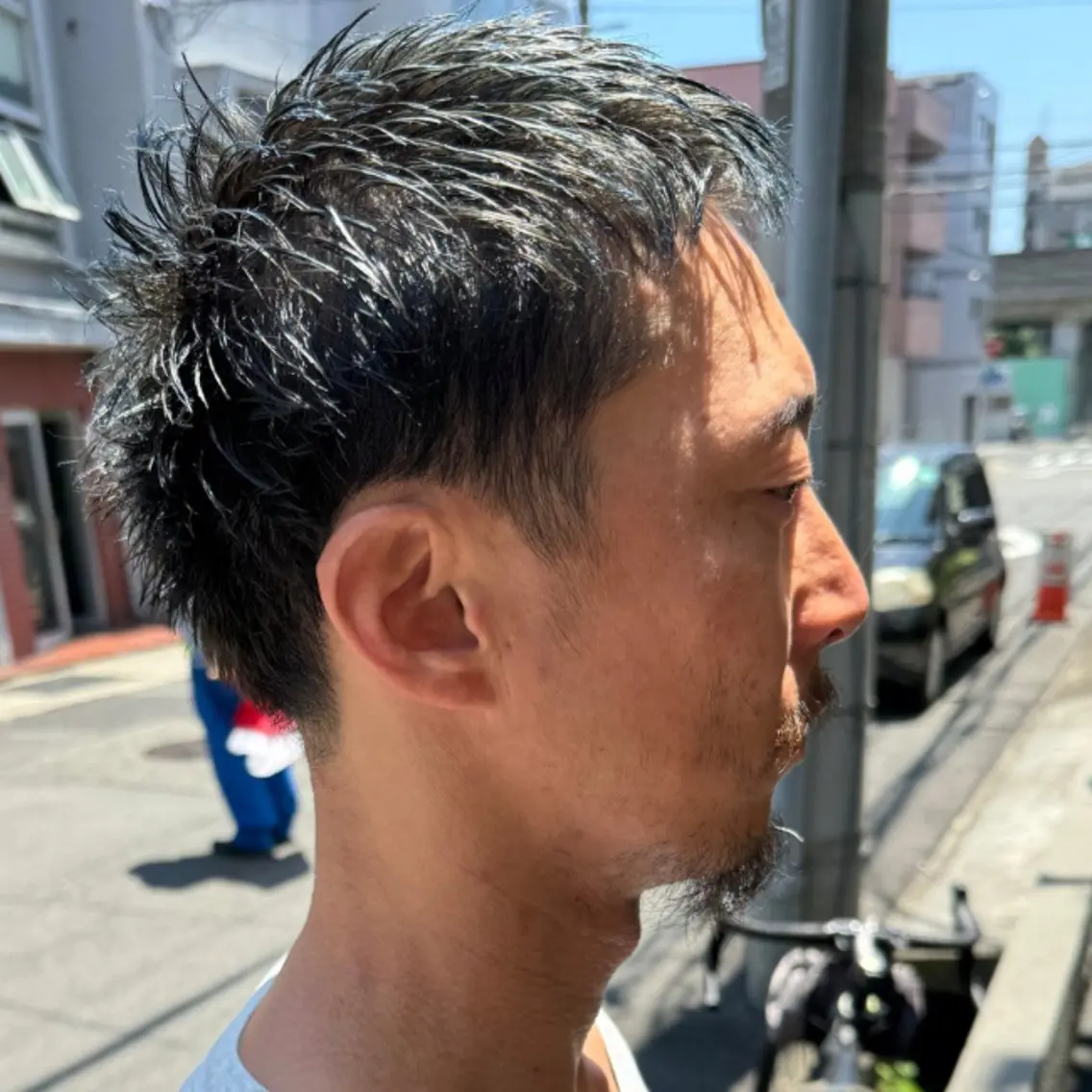 ショート メンズ スパイキーショート ショートヘア カット ヘアカラー トリートメント Unique ユニークのヘアスタイル