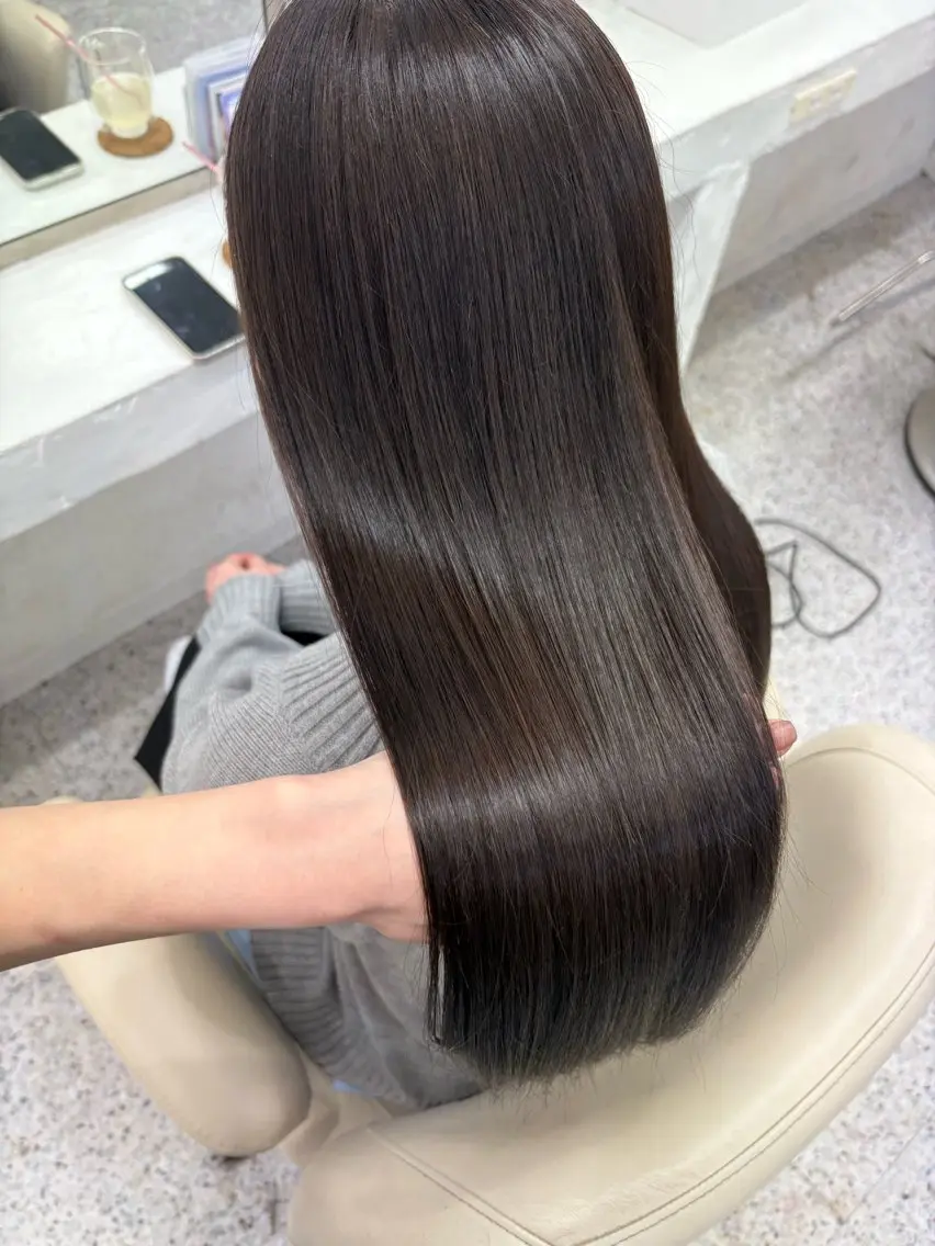 ロング カラー 髪質改善 LOMARLIE JURIAのヘアスタイル