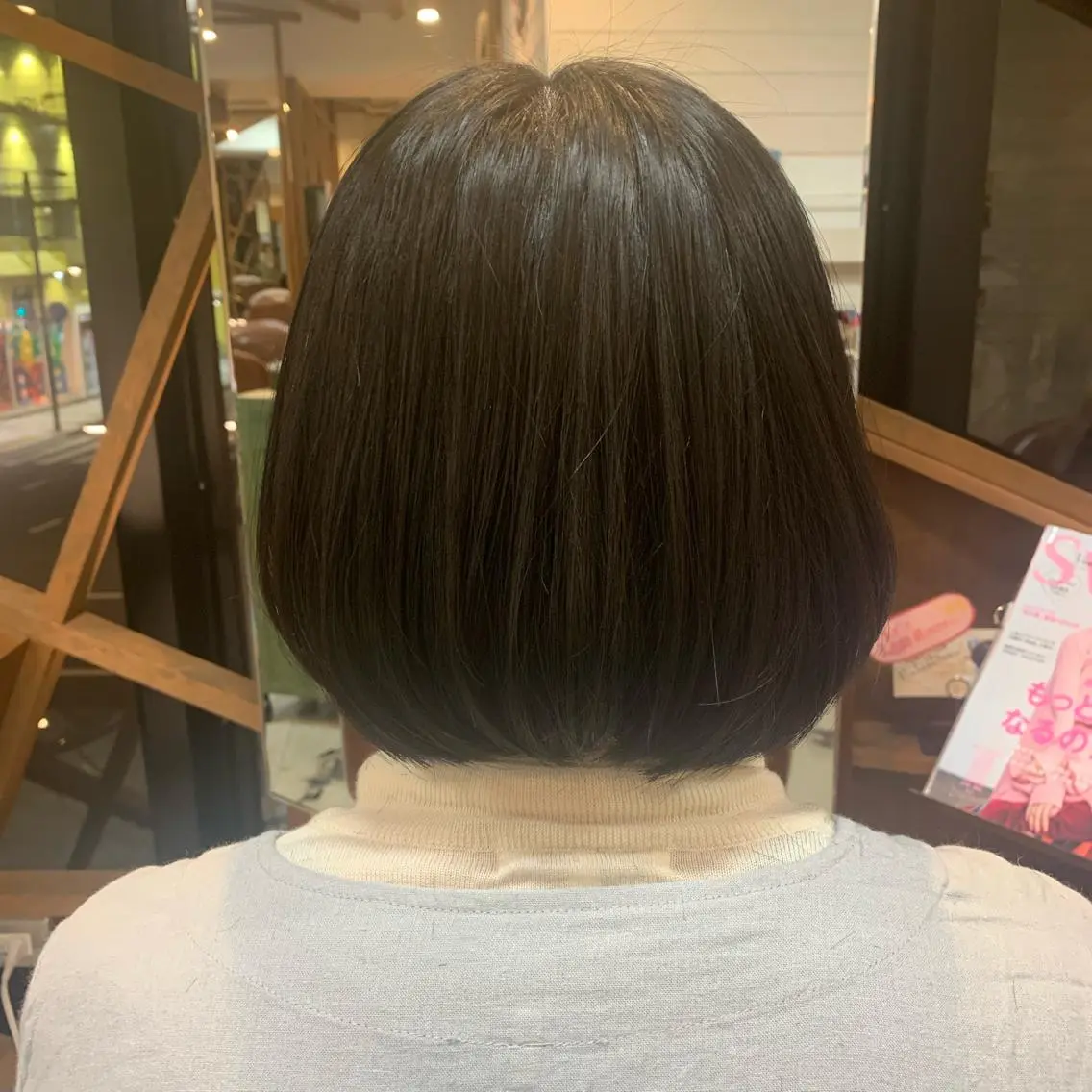 ショート ボブ 吉田 茉生のヘアスタイル