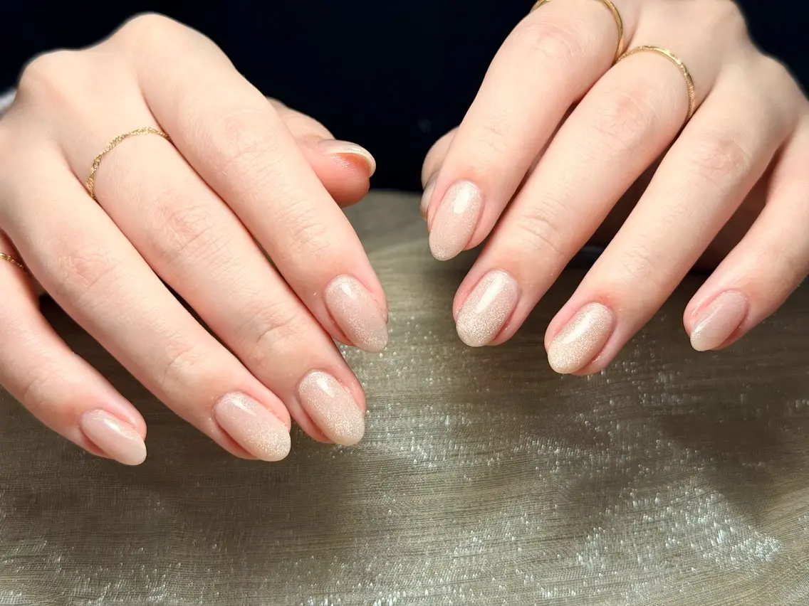 ネイル オーロラネイル ブルー チークネイル フットネイル フレンチネイル ハンドネイル GIN NAILのネイルデザイン