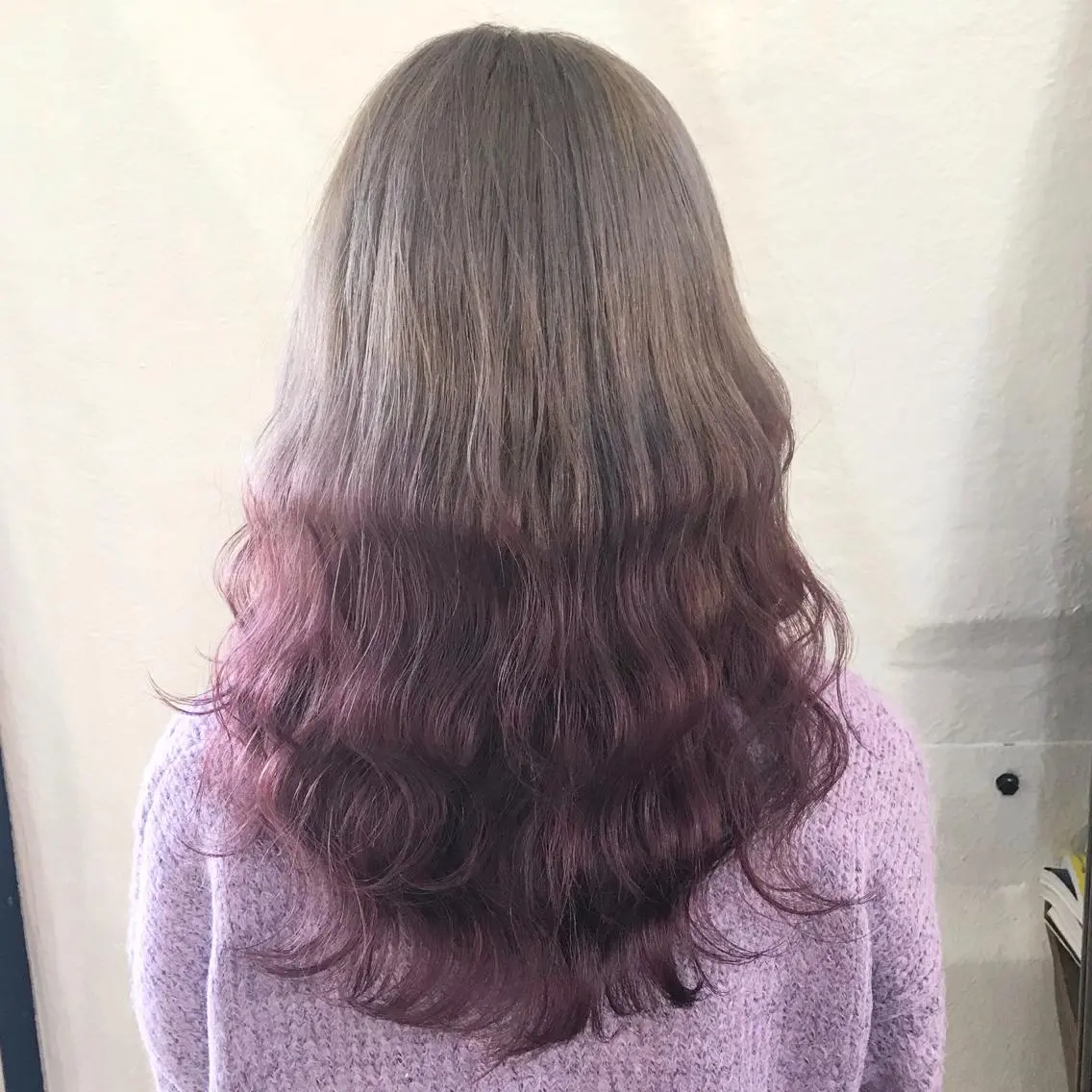 カラー アッシュ アッシュグレー アッシュグレージュ ブリーチ グラデーションカラー K-POP好き美容師 🇰🇷Kai.Yのヘアスタイル