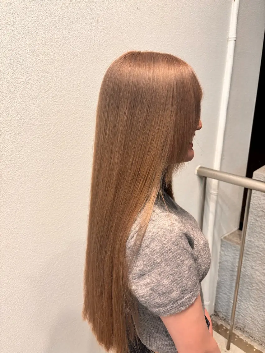 ロング ヘアカラー Asahi🍀透明感 カラー/艶髪矯正のヘアスタイル