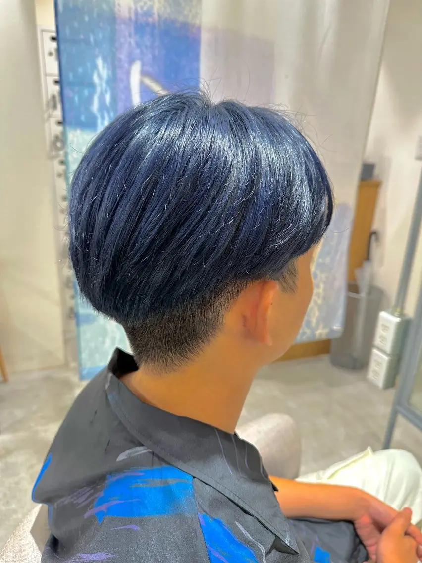 カラー メンズ メンズブリーチ ブリーチ ブルーカラー ネイビーカラー カット ヘアカラー トリートメント 💎メンズパーマ特化 🥇メンズのプロのヘアスタイル