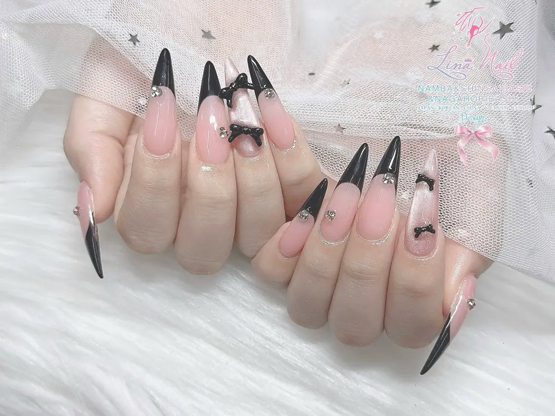 ネイル チークネイル 桜ネイル フラッシュネイル フットネイル ジェルネイル ハンドネイル リナネイル アメ村心斎橋店のネイルデザイン