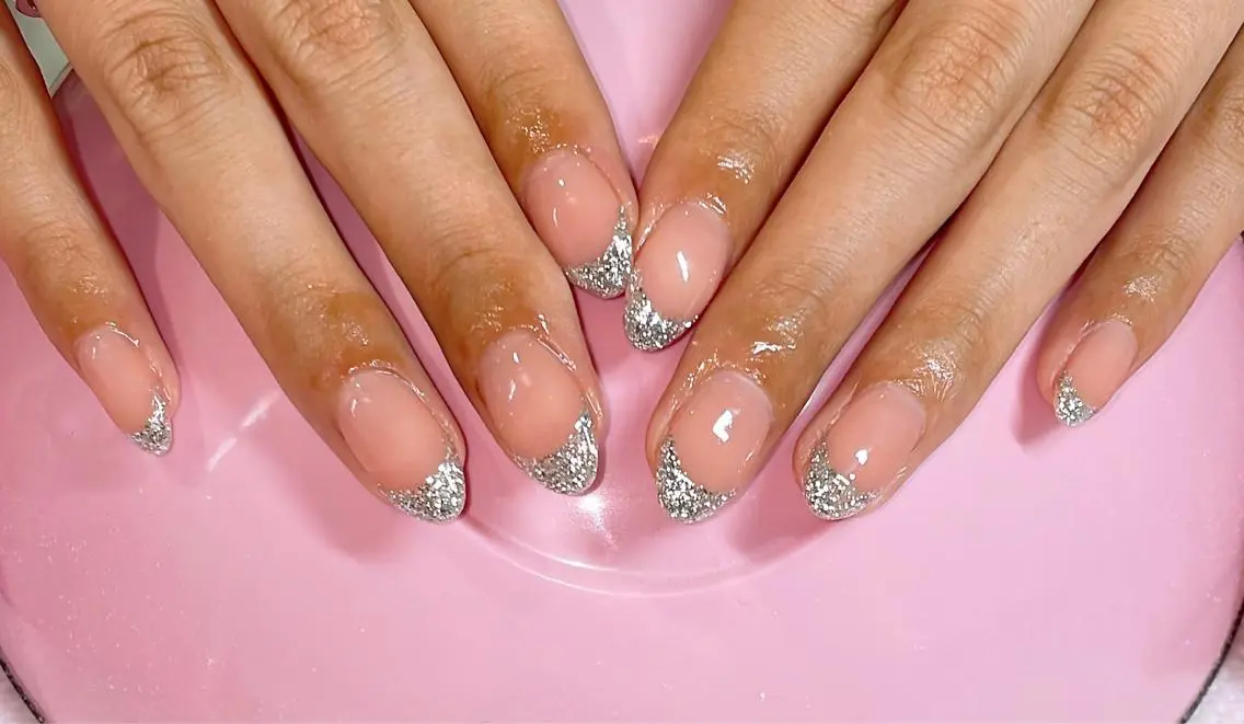 ネイル ハンドネイル VIERU 🌈🎀💖のネイルデザイン